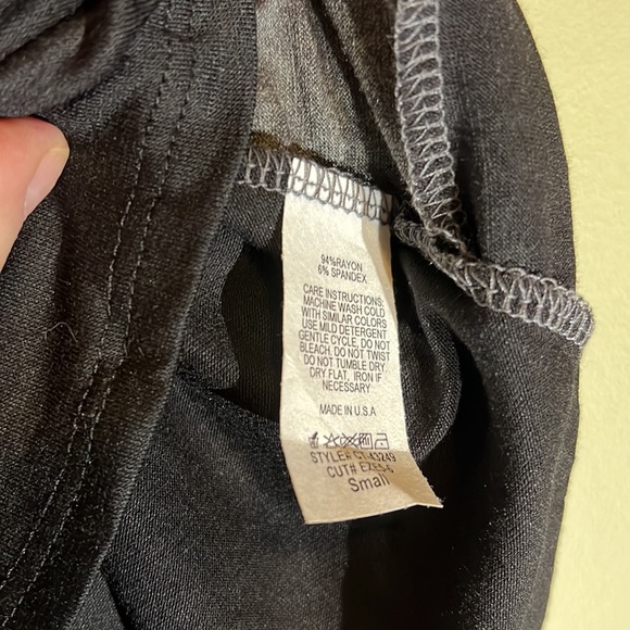 NWOT Celeste GREY & BLACK Tunic  EXQUISITE BACK BUTTON DETAIL - Picture 2 of 6